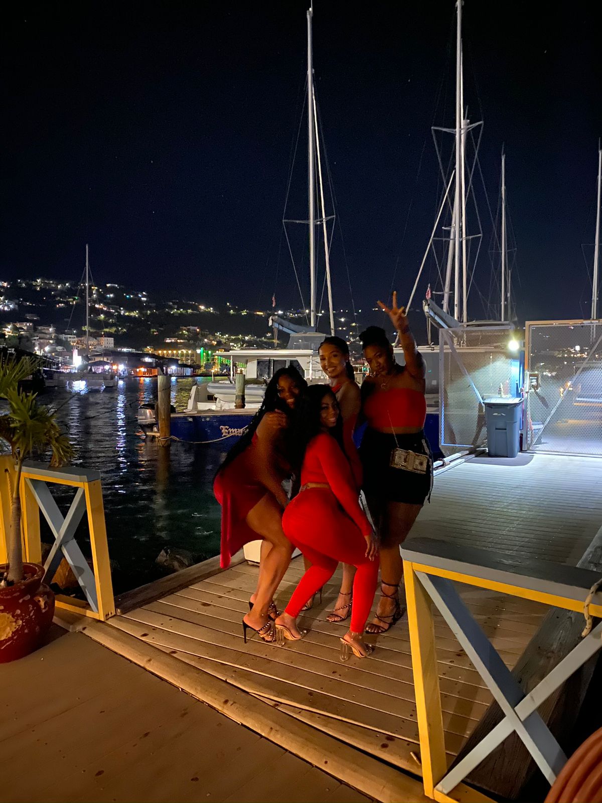 Tours & Taxi